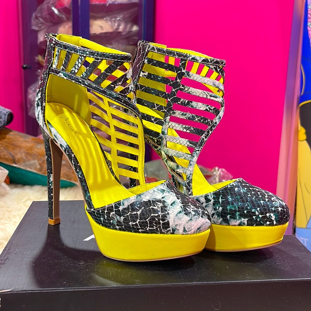 QUPID Heels